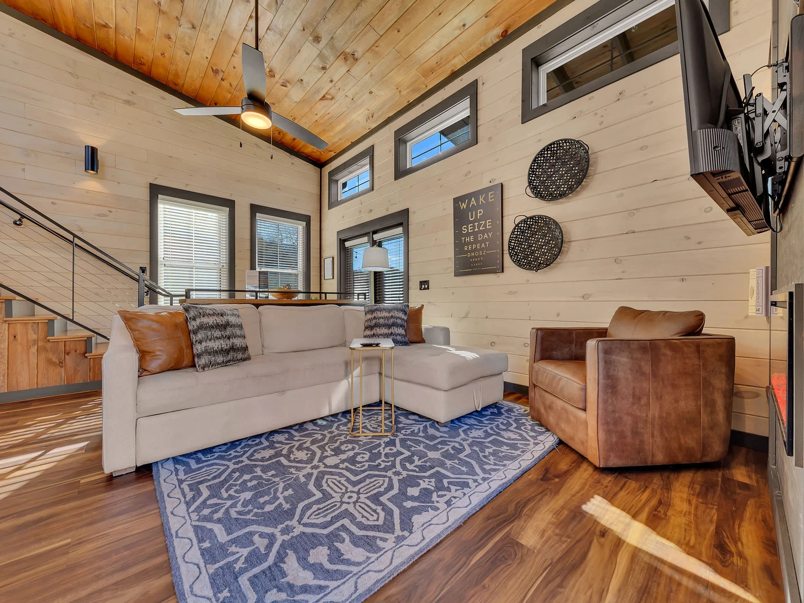 living room at Sevierville cabin